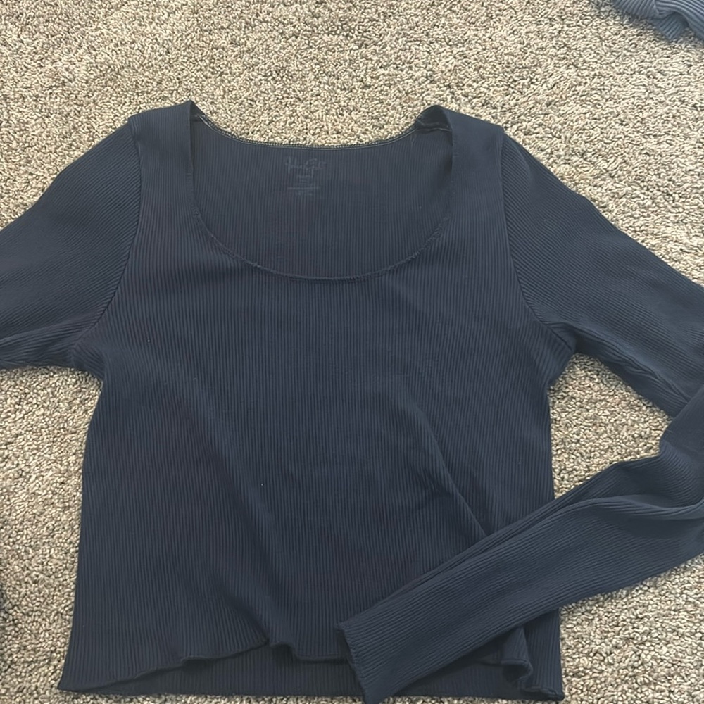 Brandy Melville navy top